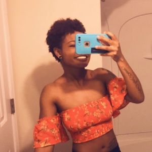 Meet your Posher, Monet